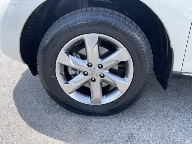 $7995 : PRE-OWNED 2010 NISSAN MURANO image 9