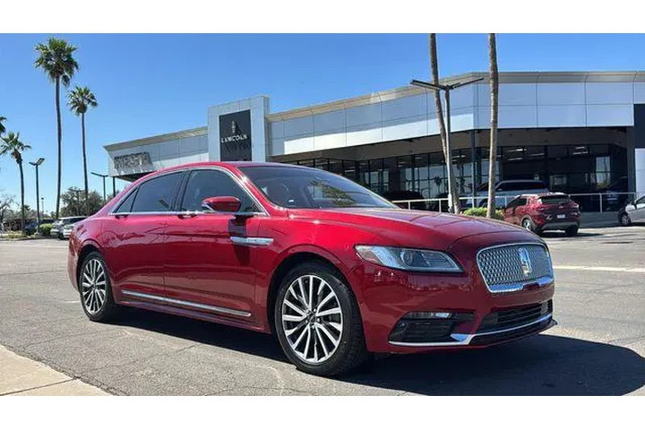 $25852 : Lincoln Continental 2018 Sel image 2