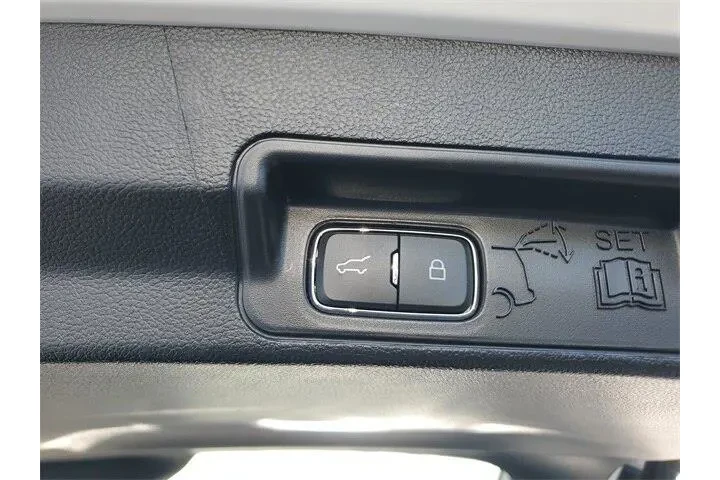 $25990 : Ford Explorer 2022 XLT 4dr S image 9