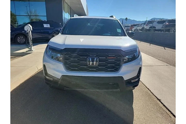 $39781 : Honda Passport 2025 AWD Trai image 2