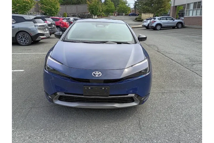 $24900 : 2026 Prius XLE image 8