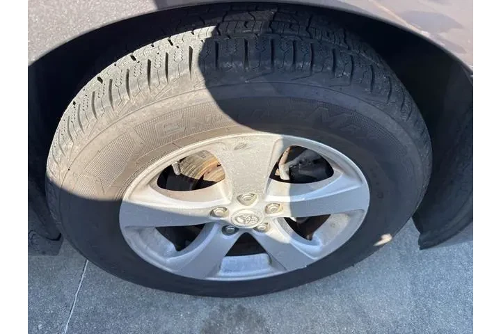 $10988 : Toyota Sienna 2011 LE 8-Pass image 9