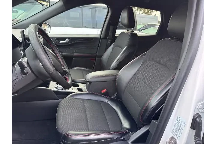 $22070 : Ford Escape 2024 ST-Line 4dr image 8