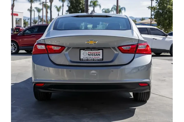 $19984 : Chevrolet Malibu 2024 LT 4dr image 10