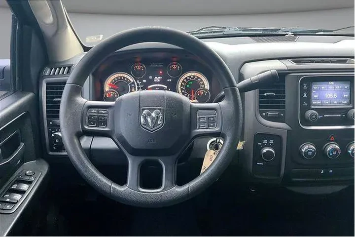 $11000 : Ram 1500 2013 4x4 Tradesman image 9