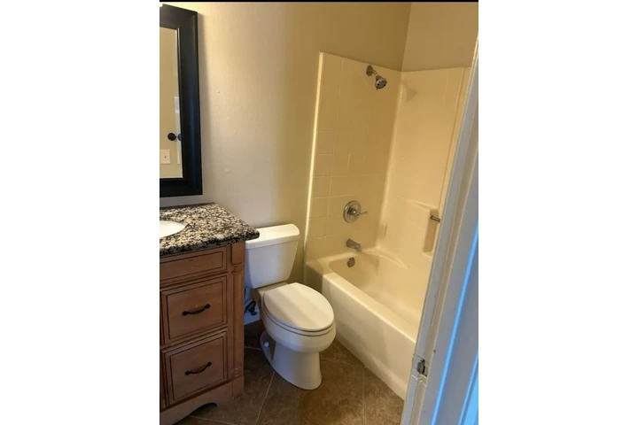 $950 : Cómfortable apartment image 2