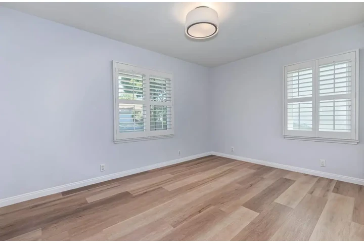 $2470 : 3 bedroom house in South Gate image 6