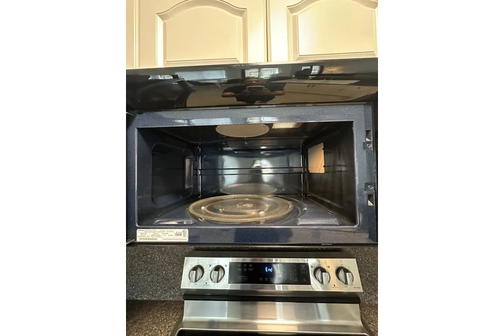 CLEANING SERVICES image 3