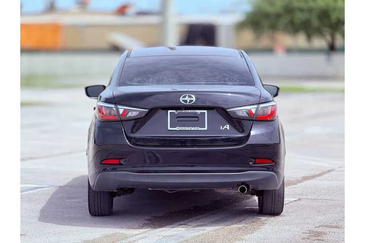 $5999 : Scion IA 2016 image 7