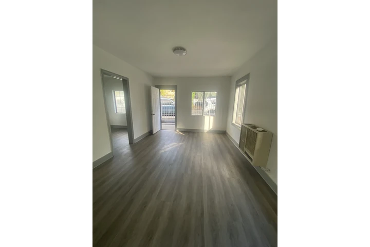 $560000 : El Sereno Casa de venta image 6