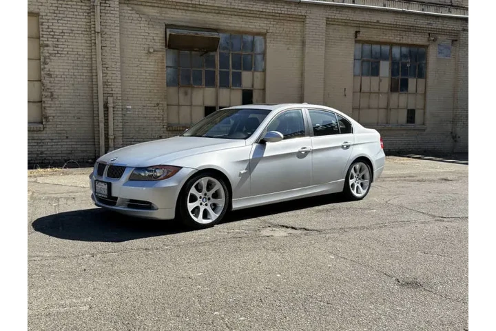2008 BMW 3 Series 335i image 4