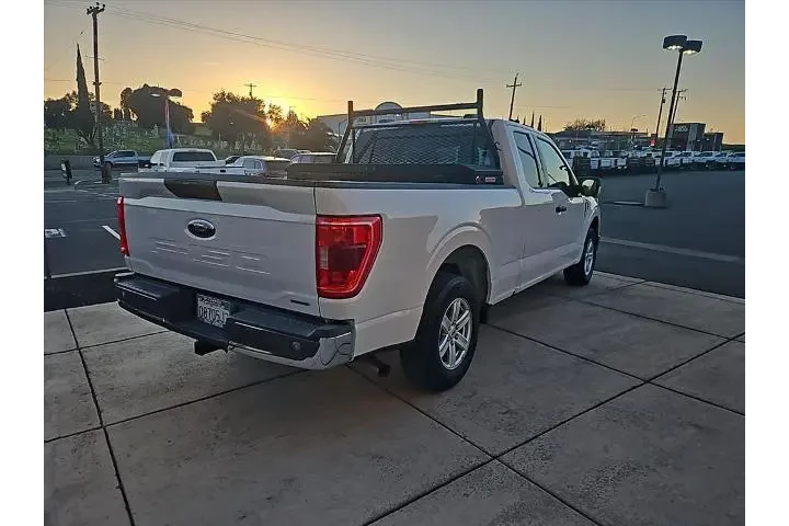 $28988 : Ford F-150 2021 4x2 XLT 4dr image 6