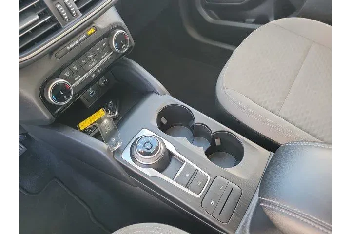 $20776 : Ford Escape 2022 SE 4dr SUV image 8