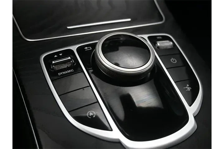 $23550 : Mercedes-Benz C-Class 2021 C image 10