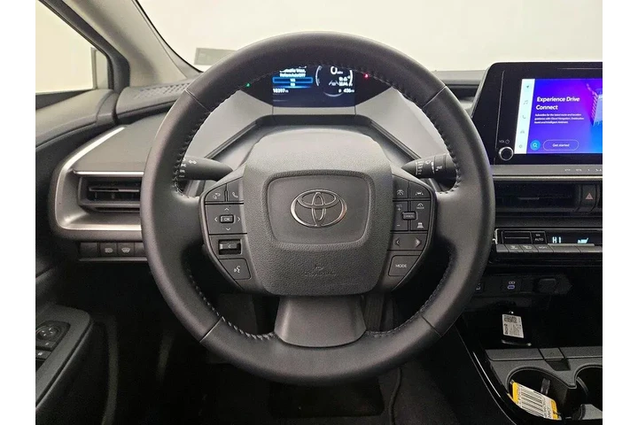 $27998 : Toyota Prius 2023 LE 4dr Hat image 10