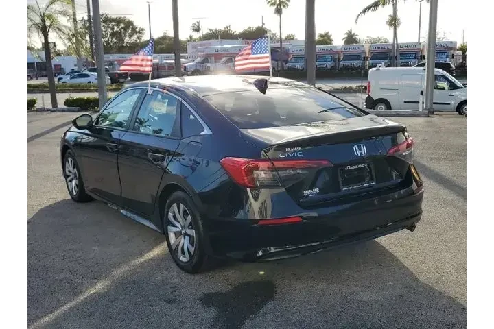 $18991 : Honda Civic 2022 LX 4dr Seda image 5