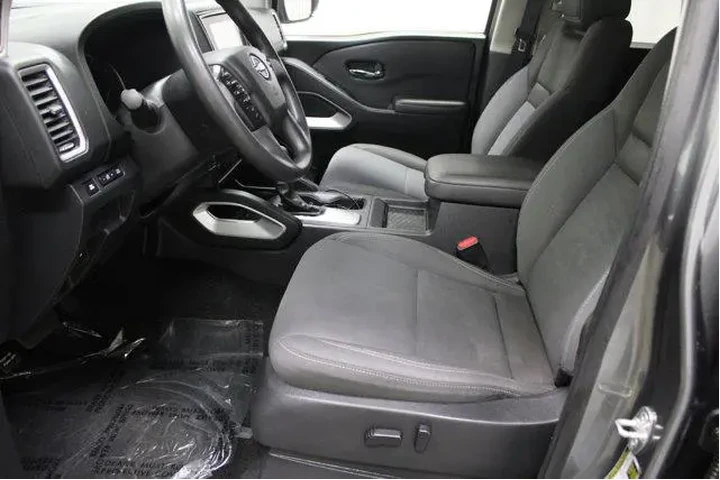 $28959 : Nissan Frontier 2022 4x4 SV image 3