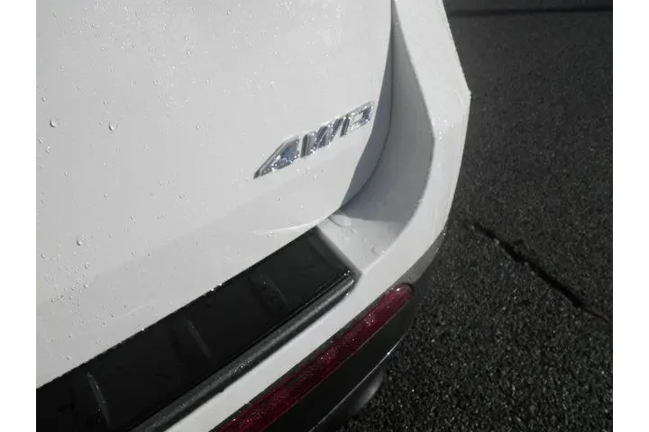 $36980 : Ford Explorer 2023 AWD XLT 4 image 9