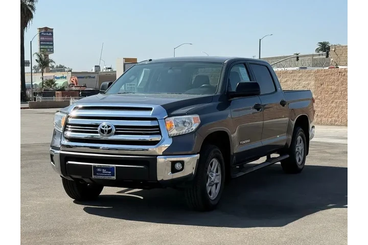 $36289 : Toyota Tundra 2017 4x4 SR5 4 image 6