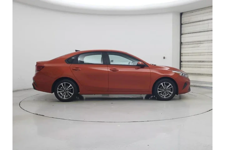$17998 : Kia Forte 2023 LXS 4dr Sedan image 7