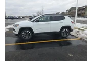 $21991 : Jeep Compass 2024 4x4 Limite thumbnail