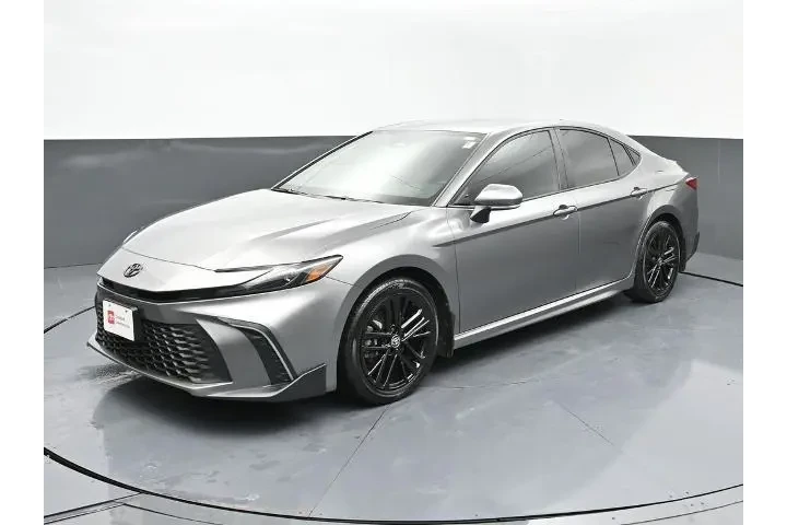 $30491 : Toyota Camry 2025 LE 4dr Sed image 1