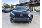 $24880 : Toyota RAV4 2021 XLE Premium thumbnail