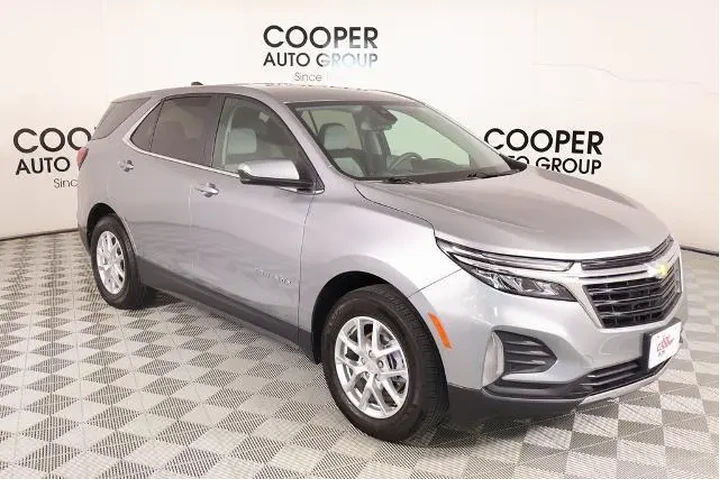 $23785 : Chevrolet Equinox 2024 LT 4d image 1