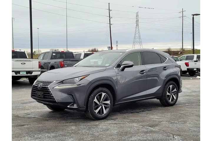 $32540 : Lexus NX 300 2021 AWD 4dr Cr image 8