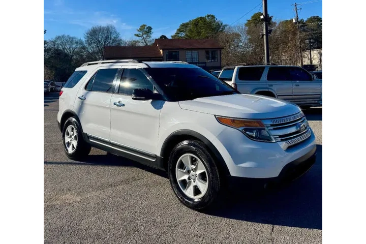 $5500 : 2015 Explorer XLT image 4