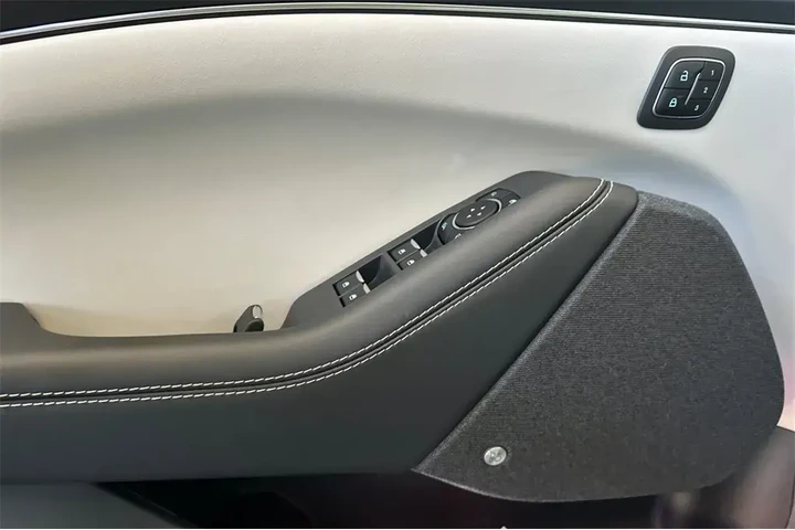 $39950 : Ford Mustang Mach-E 2025 Pre image 8