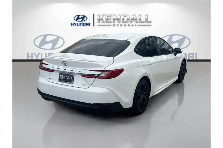 $25998 : Toyota Camry 2025 SE 4dr Sed image 6