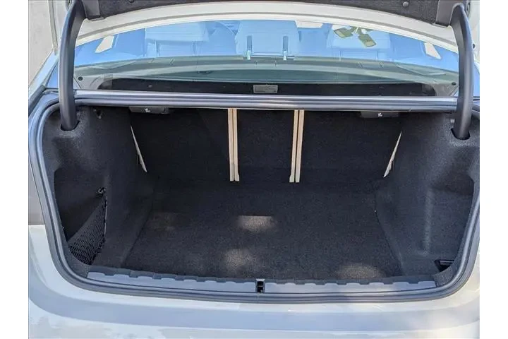 $30455 : BMW 3 Series 2023 330i 4dr S image 6