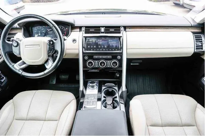 $21073 : Land Rover Discovery 2019 AW image 7