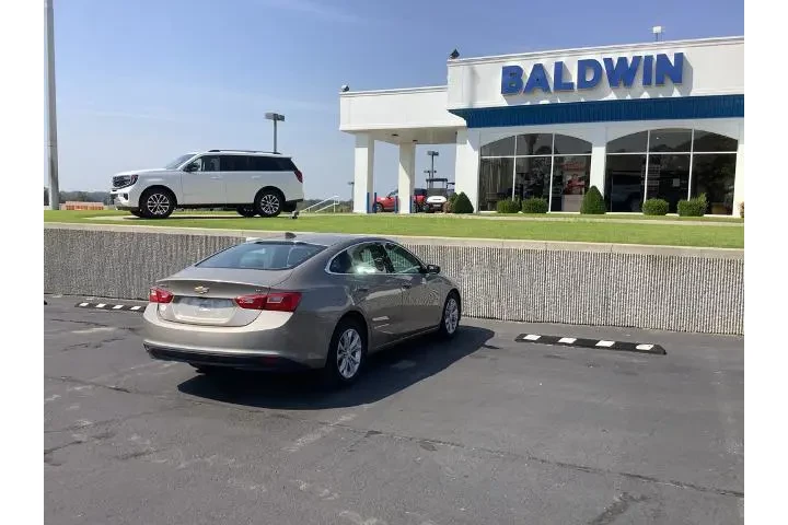 $18950 : Chevrolet Malibu 2023 LT 4dr image 7