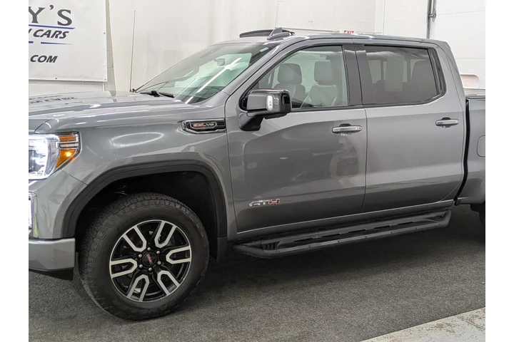 $42127 : Pre-Owned 2022 Sierra 1500 Li image 1