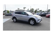 $16350 : 2016 RAV4 LE thumbnail