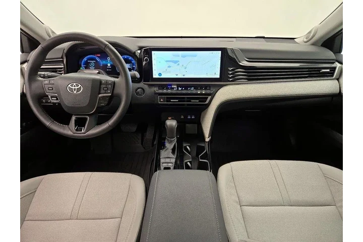 $39998 : Toyota Camry 2025 AWD XLE 4d image 9