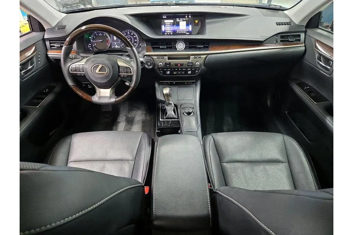 $25998 : Lexus ES 350 2018 4dr Sedan image 9