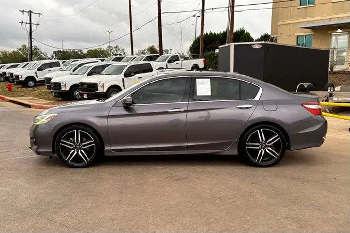 $19977 : Honda Accord 2016 Touring 4d image 5