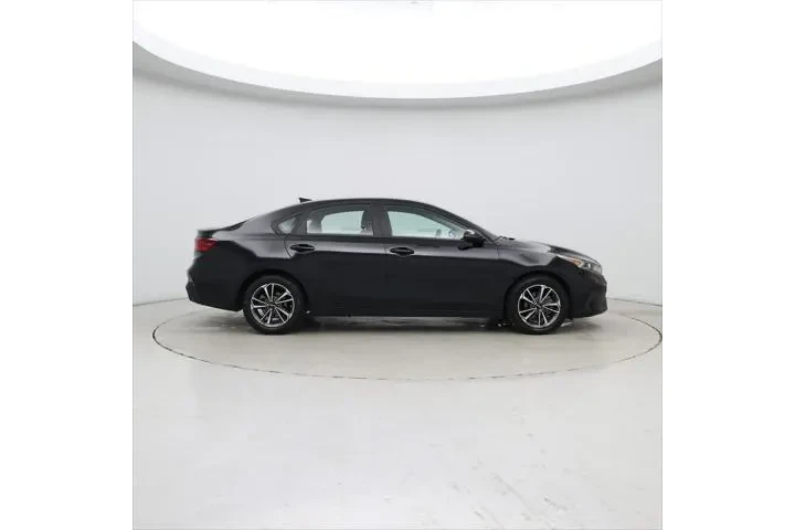 $17998 : Kia Forte 2024 LXS 4dr Sedan image 7