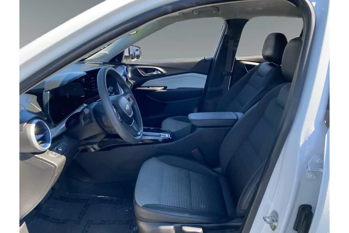 $26384 : Chevrolet Trax 2024 LT 4dr C image 9