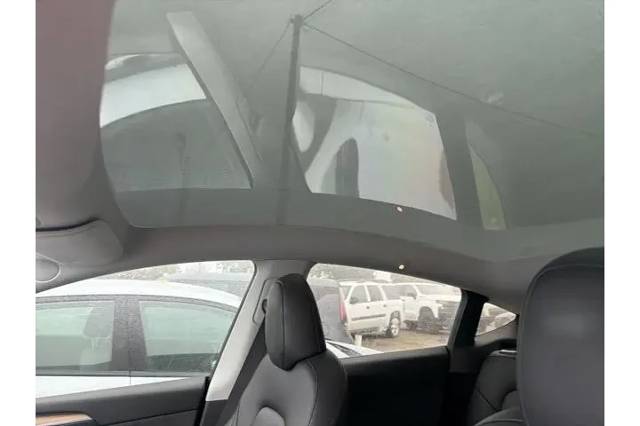 $29987 : Tesla Model Y 2023 AWD Long image 9