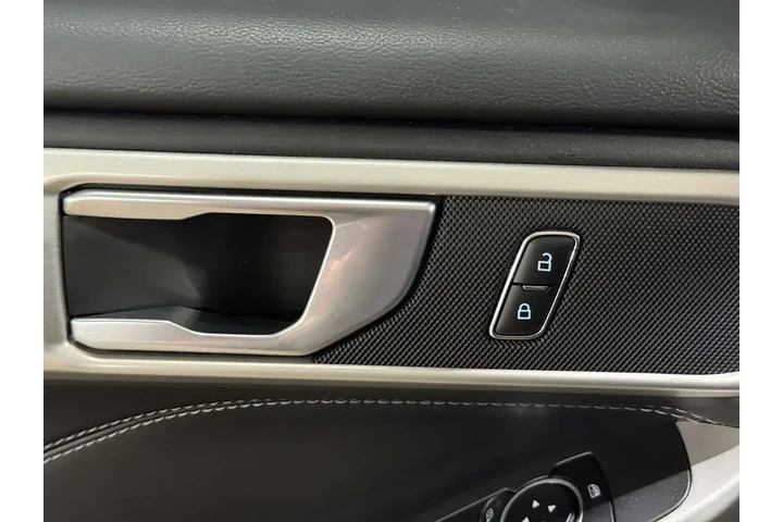 $29995 : Ford Explorer 2022 AWD XLT 4 image 9