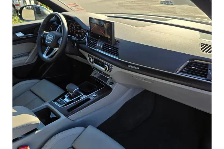 $39998 : Audi Q5 Sportback 2024 AWD q image 9