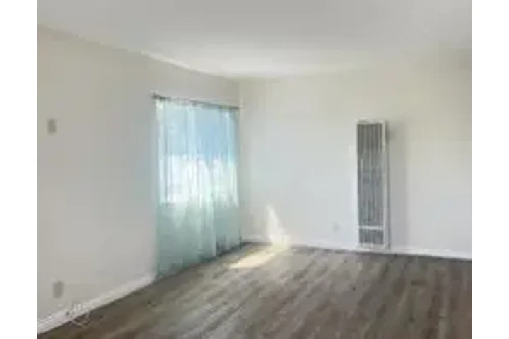 AMPLIO APTO EN LAKEWOOD image 2