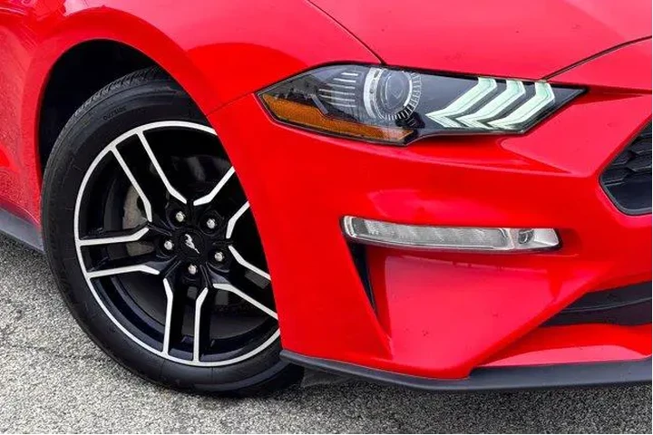 $19977 : Ford Mustang 2021 EcoBoost P image 3