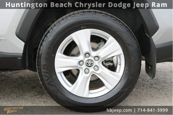 $19450 : Toyota RAV4 Hybrid 2019 AWD image 8