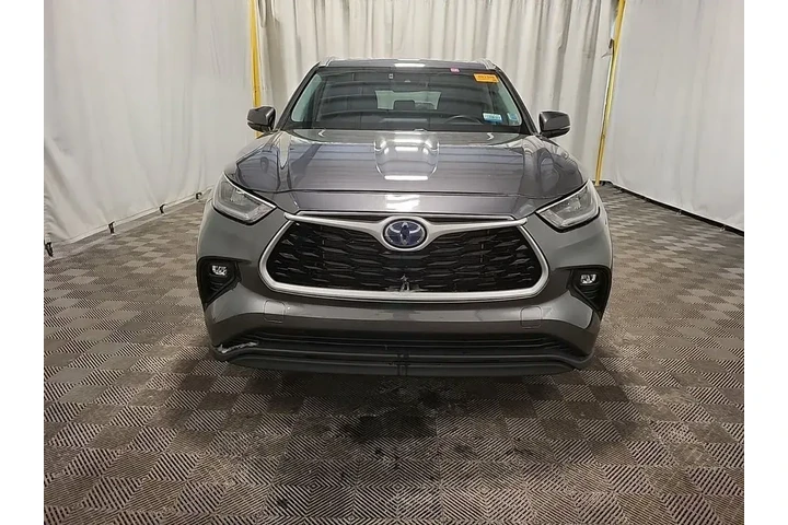 $38993 : Toyota Highlander Hybrid 202 image 2