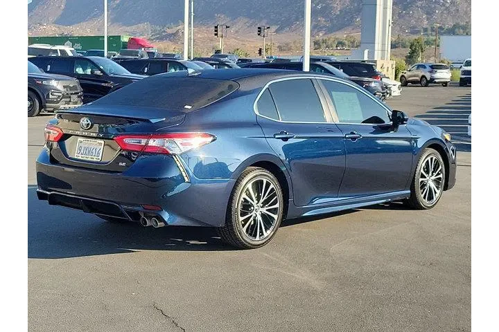 $20500 : Toyota Camry 2020 SE 4dr Sed image 2